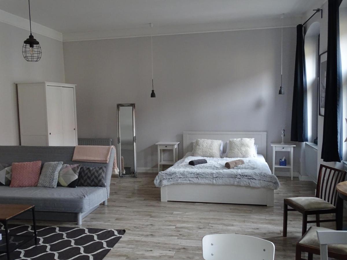 Ovaros Apartman Veszprém Exterior foto
