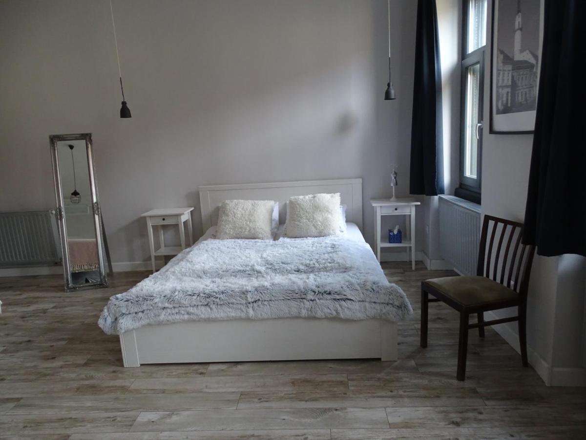 Ovaros Apartman Veszprém Exterior foto