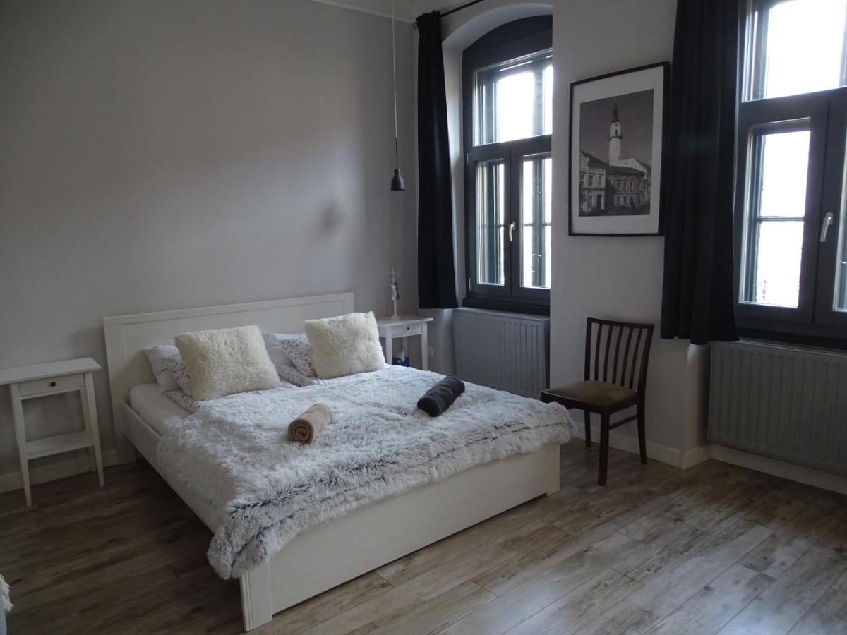 Ovaros Apartman Veszprém Exterior foto
